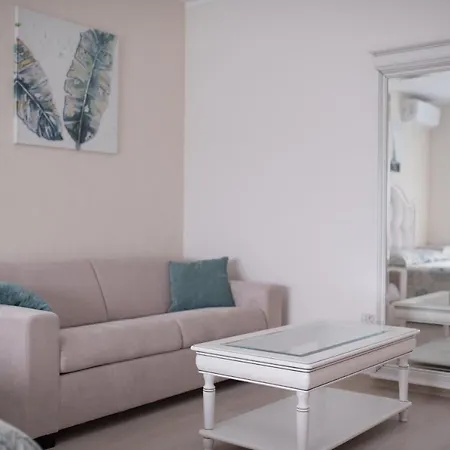 Luxury Apartment Mamaia