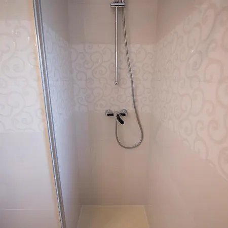 Luxury * מאמאיה